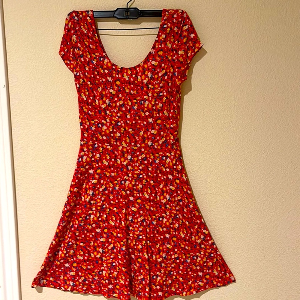 Red Fit and Flare cute floral summer mini dress NWOT